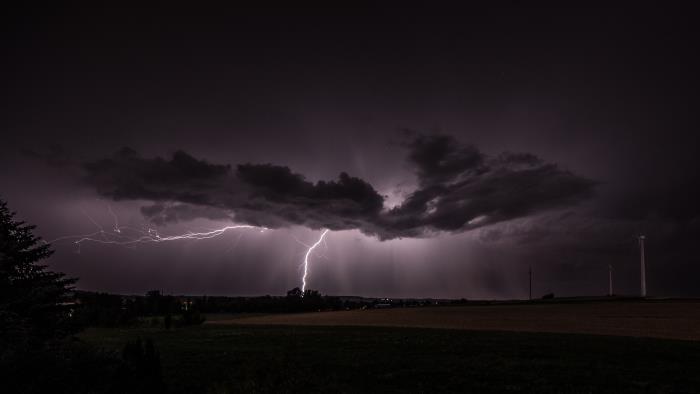 How Shared Pools of Cloud Computing Power Are Changing the Way Attackers Operate How Shared Pools of Cloud Computing Power Are Changing the Way Attackers Operate